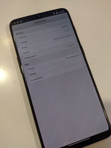 batery capacity at 2649% and voltage at 0 V